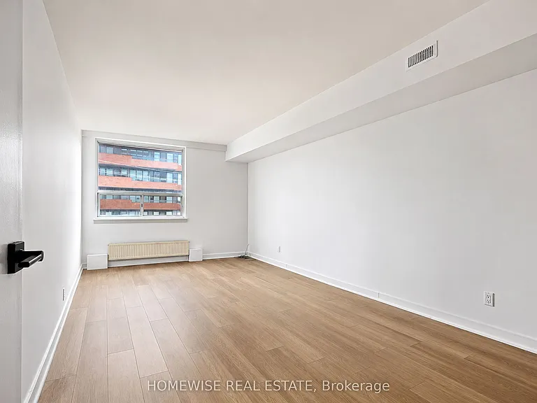2500 Bathurst St #307 — Photo 18