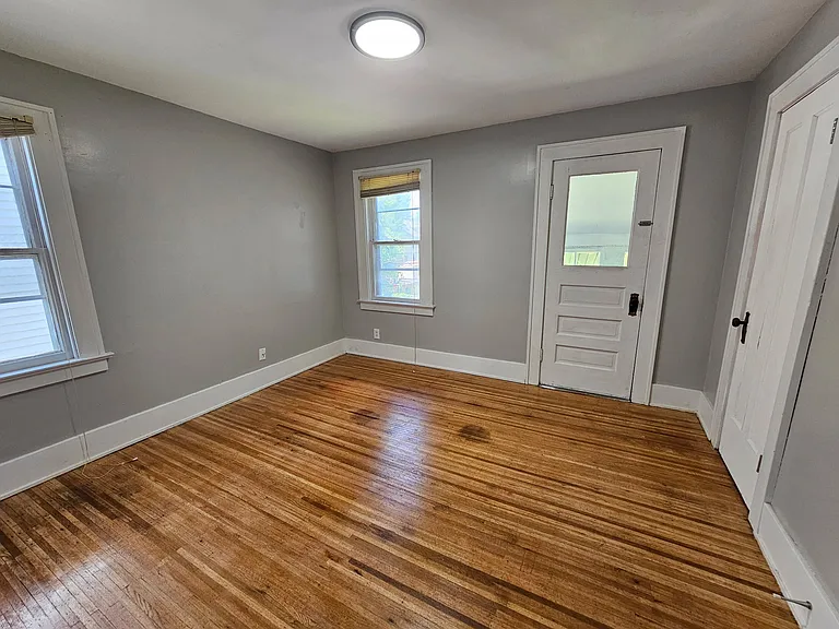 116 W High Ter — Photo 9