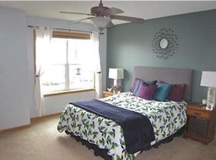 12143 Yancy St NE UNIT B, Blaine, MN 55449