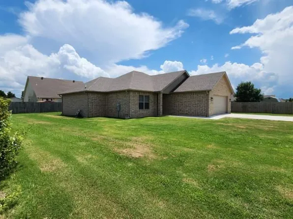 1508 Ryan Dr, Harrisburg, AR 72432