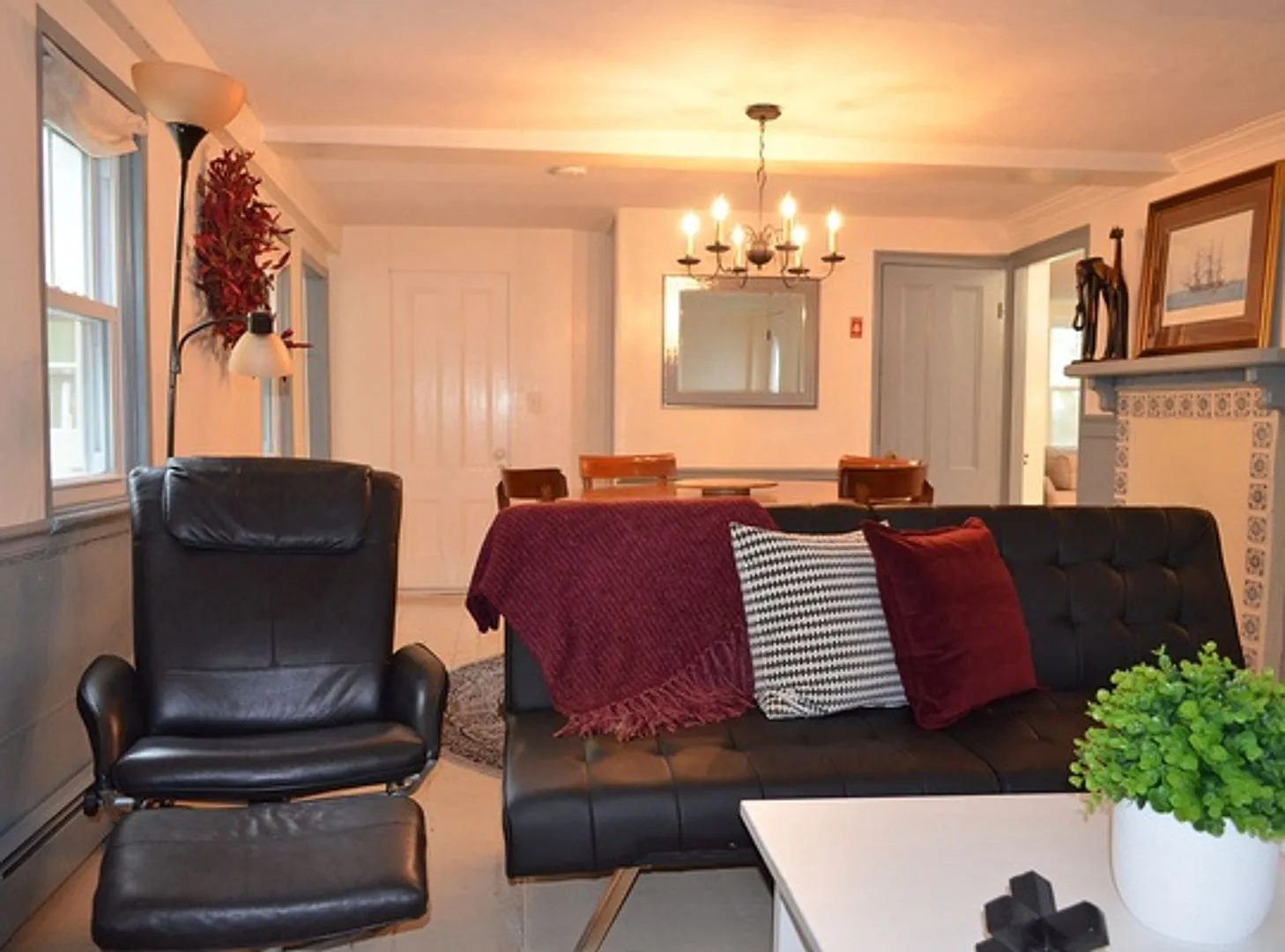 Winter Rental: Captain John Butman House — Photo 4