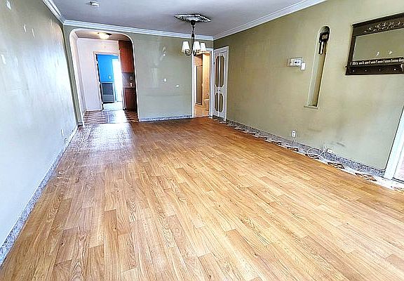 3rd image of 21-39 29th St #1