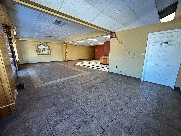 Market Village Apartments - In the Heart of White Oak — Photo 15