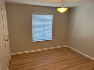 3840 Overbrook Dr #14, Columbia, SC 29205