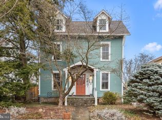 35 N Chancellor St, Newtown, PA