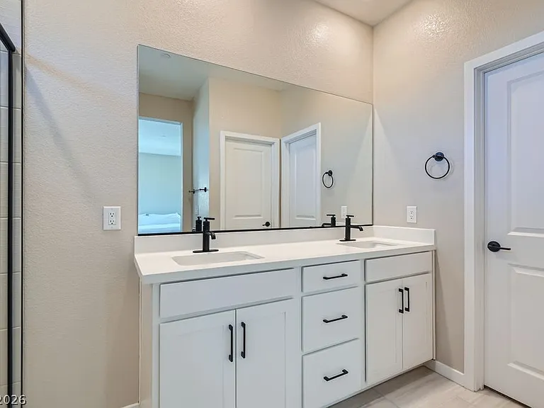 11604 Desert Hollow Ave — Photo 19