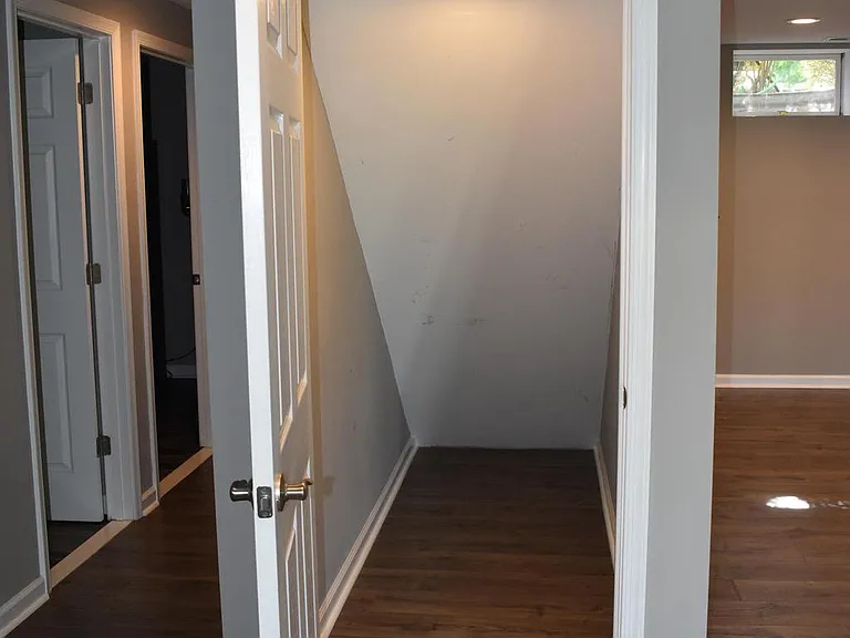 2174 E Greenleaf Dr — Photo 32