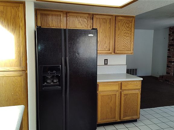 4th image of 7225 W Washington Ave