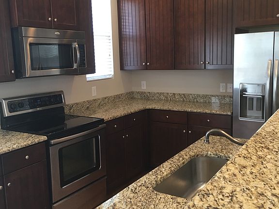 5th image of 1817 Looking Glass Ln