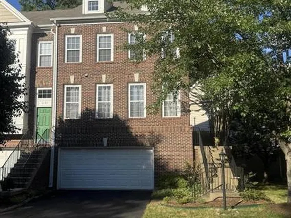 4741 Thornbury Dr, Fairfax, VA 22030