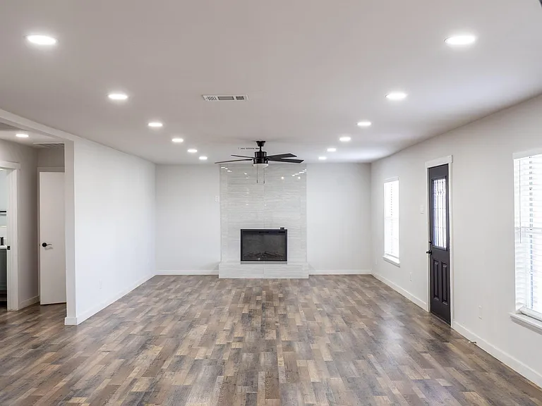 375 Brown Rd — Photo 17