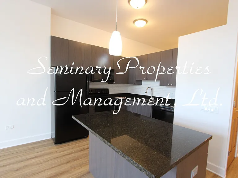 Prime Southport Corridor newer construction one-bedroom's — Photo 51