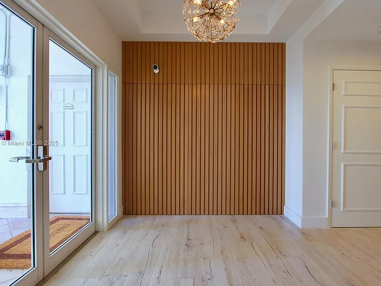 3500 Island Blvd #DPH01 — Photo 3