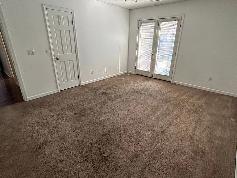 2158 Graystone Dr — Photo 8