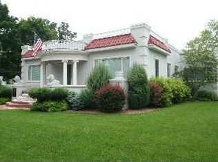 606 Main St, Oconto, WI 54153