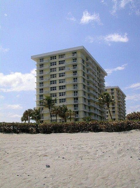 1st image of 500 Ocean Dr #E-9a