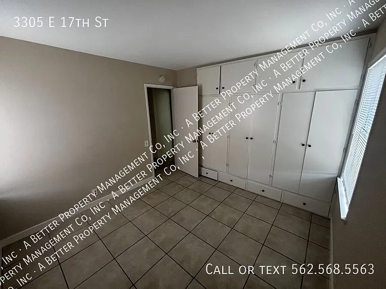 3305 E 17th St — Photo 5