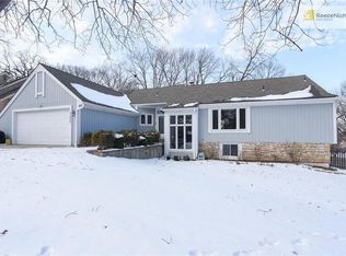 11600 Grant Dr, Overland Park, KS 66210
