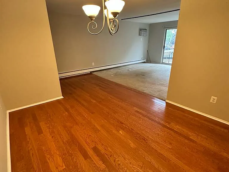1890 Axtell Dr #5 — Photo 12