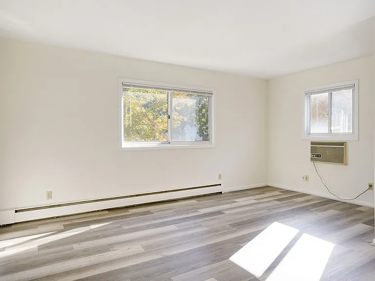 2800 Colfax — Photo 9