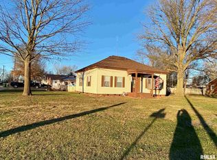 201 E Main St, Mechanicsburg, IL 62545