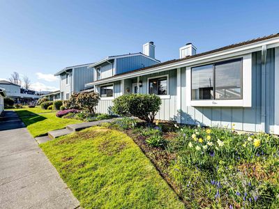817 N Bakehouse Ct, Sequim, WA, 98382