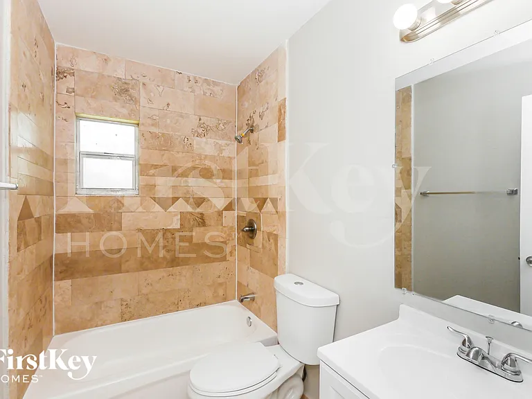2440 NW 162nd St — Photo 14