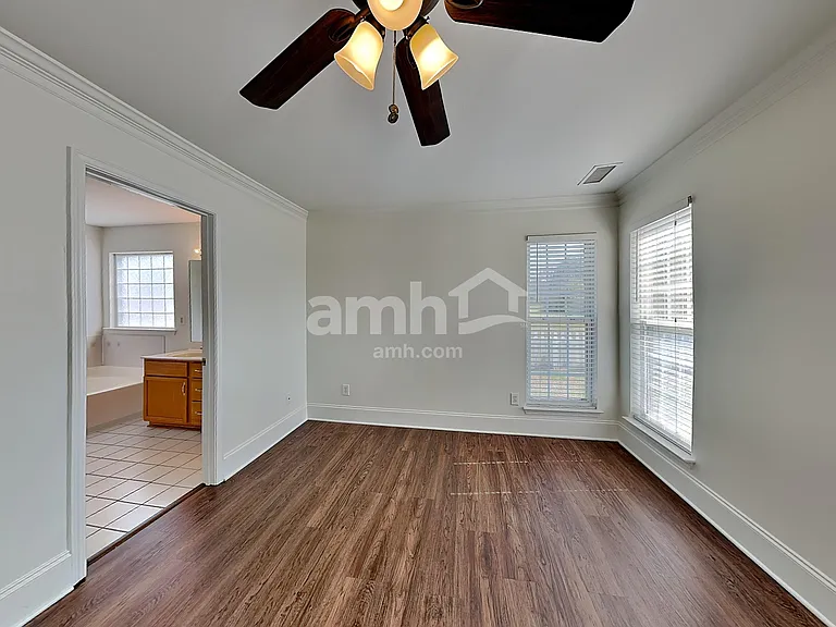 3437 Continental Dr — Photo 14