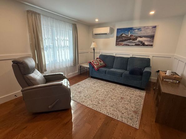 1 Hillrise Ln UNIT 1