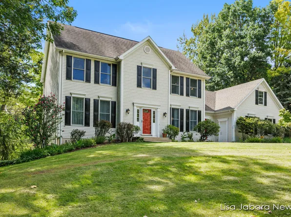 1905 Mont Rue Dr SE, Grand Rapids, MI 49546