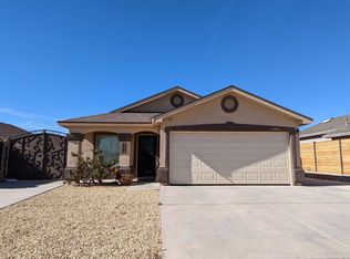 808 Desert Cactus Dr, Horizon City, TX 79928