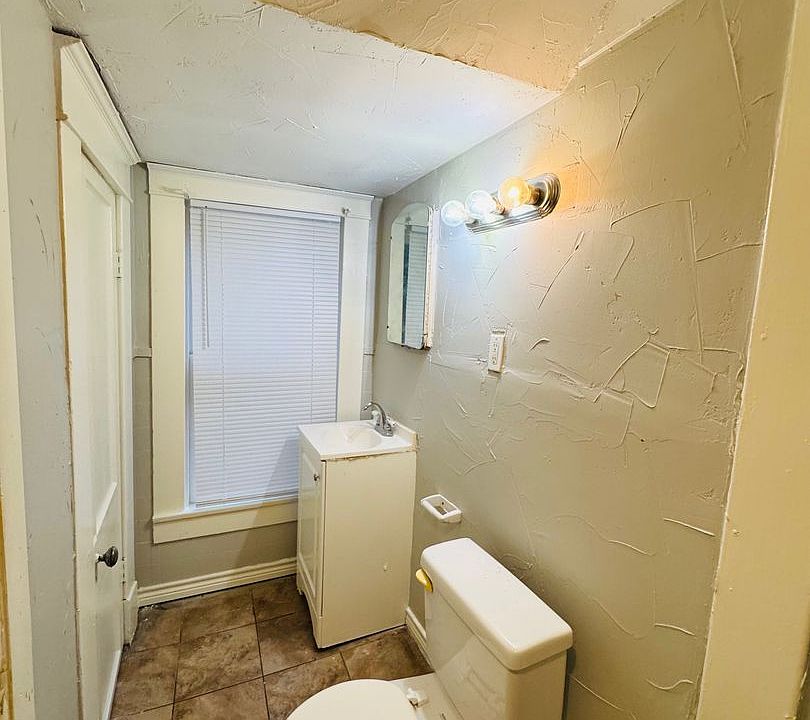 1st image of 1724 Morrow Ave #A