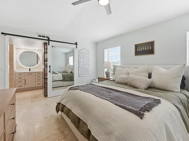 1155 Lake Shore Dr #202 — Photo 36