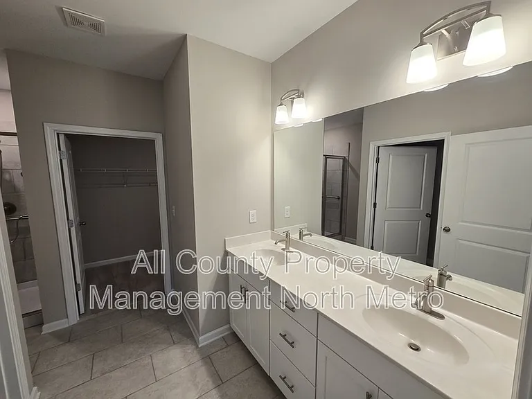 490 Tall Pines Ter — Photo 11