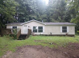 5185 E Pine Rd, Edmore, MI 48829