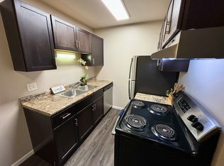 702 W Badger Rd #12, Madison, WI 53713