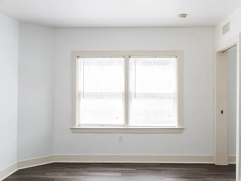 Clyde Manor — Photo 256