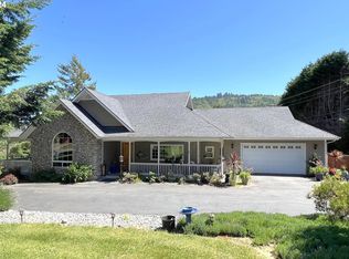 346 Winchuck River Rd, Brookings, OR 97415