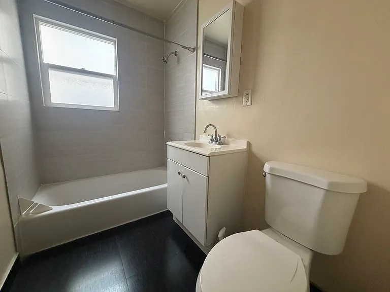 1405 E Ocean Blvd #17 — Photo 8