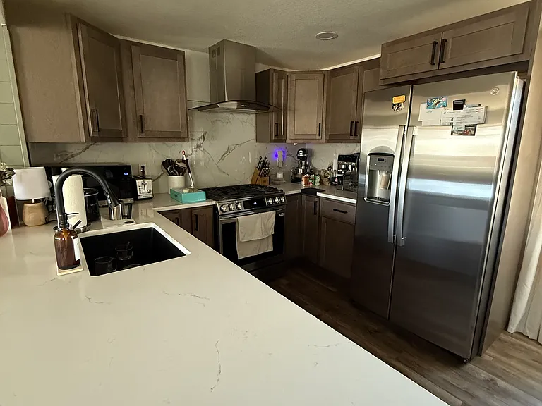 1660 Willow St — Photo 14