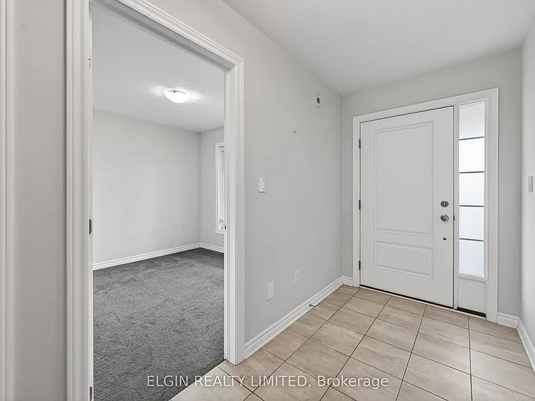 92 Renaissance Dr — Photo 4