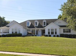 752 Riverwatch Dr, Crescent Springs, KY 41017