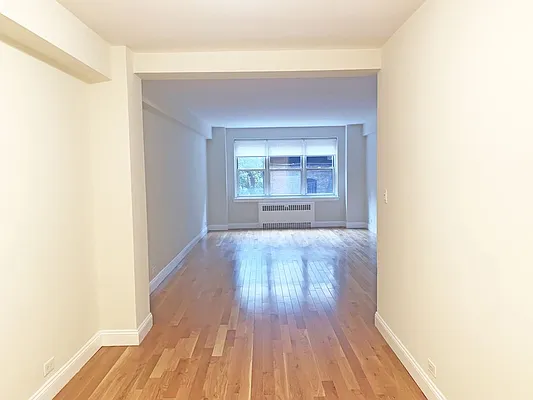 Rented by Stonehenge NYC LLC | media 2