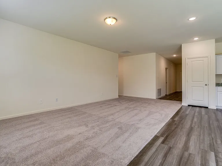 778 Camden Dr — Photo 16
