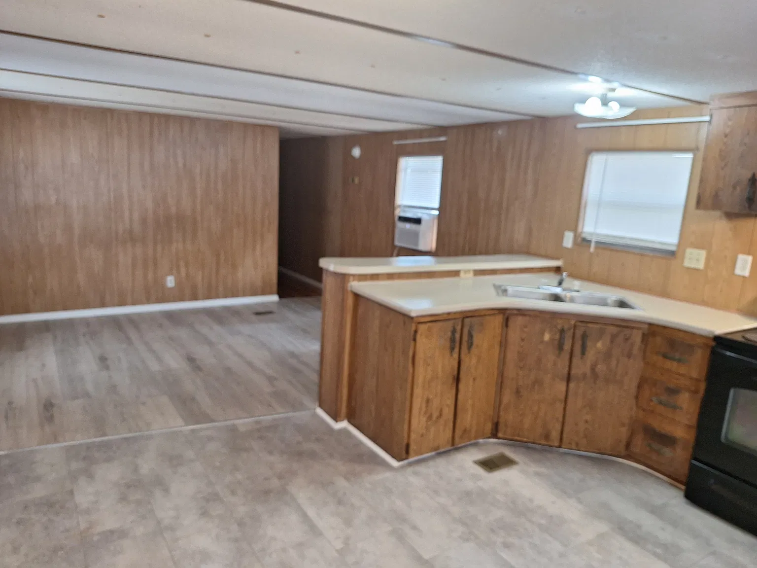2 bed, 672 sqft, $750 — Photo 2