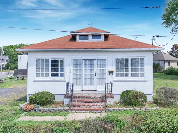 36 Oceanport Avenue, Little Silver, NJ 07739