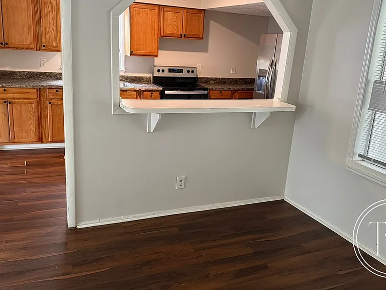 1514 Heron St — Photo 8