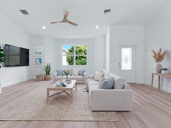 2nd image of 2612 SE Solana Lane