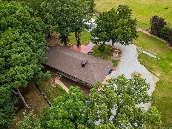 3rd image of 7731 Batesville Blvd
