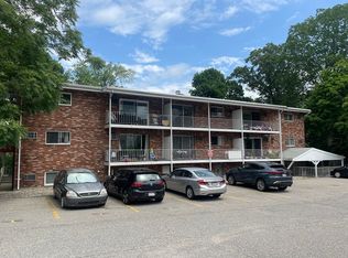 73 Charlesbank Rd APT 303, Newton, MA 02458